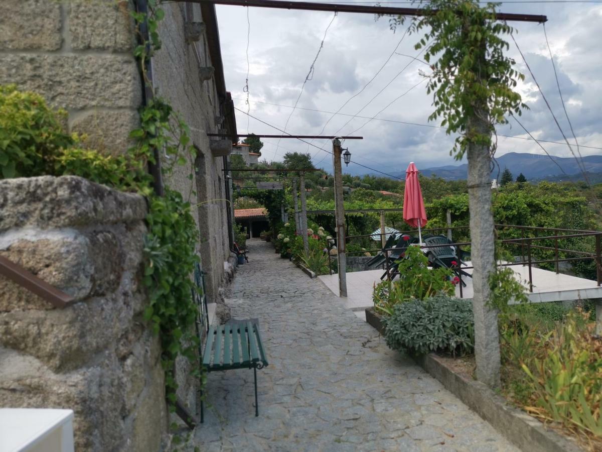 レゼンデ Casa Da Eira - Castanheirasゲストハウス エクステリア 写真